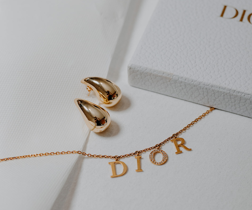 Gründung und Sichtbarkeit